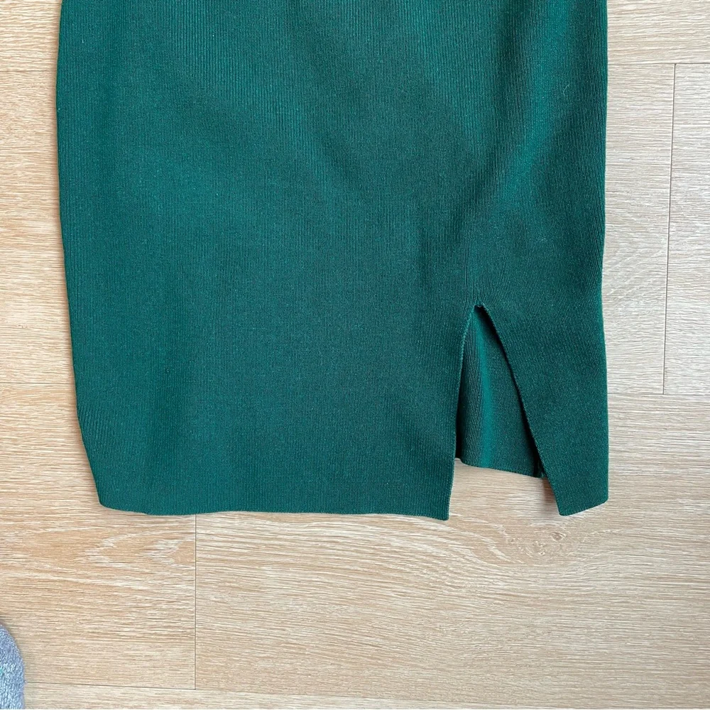 Windsor Green Sheath Dress with Long Sleeves and Mock Neck - Picture 3 of 4